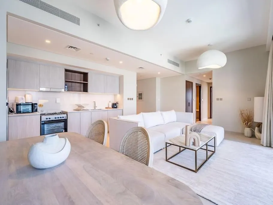 Harbourview Hideaway - 2Br Creek Island Escape Apartment Dubai