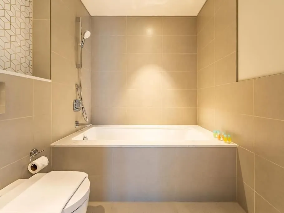 Harbourview Hideaway - 2Br Creek Island Escape Apartment Dubai