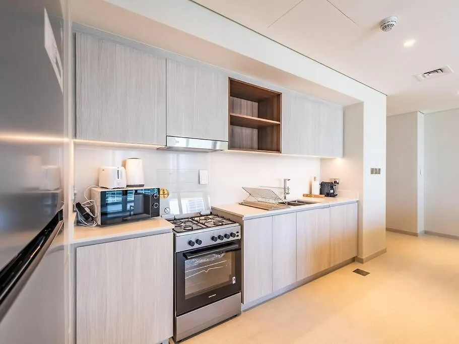 Harbourview Hideaway - 2Br Creek Island Escape Apartment Dubai